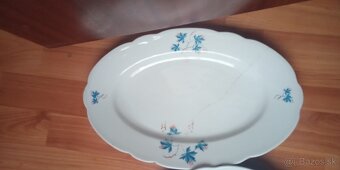 Porcelánové misy , hrubé taniere ,