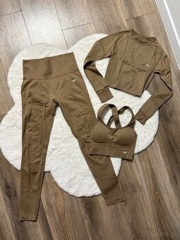 Hnedý športový set My protein