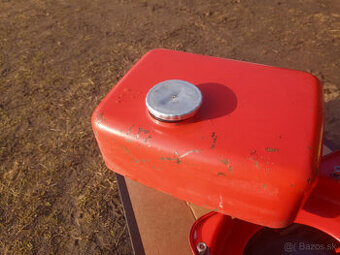 palivova nádrž a štartér Vari