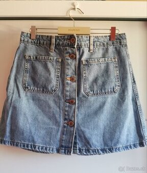 Dámska riflova sukňa s gombíkmi