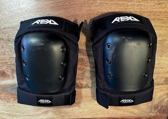 Kolenné chrániče REKD Pro Ramp M