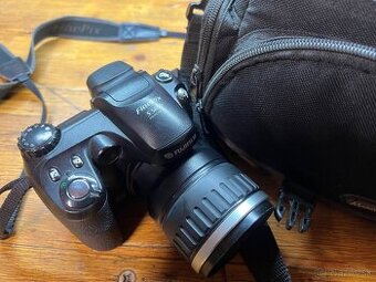 Fuji finepix S5600