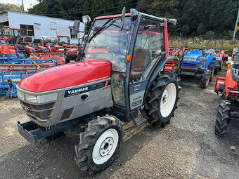 Malotraktor Yanmar AF26 s kabínou