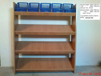 Predám drevený regál – 120 × 106 cm