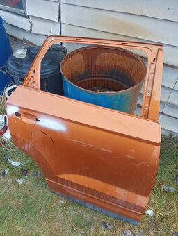 karoq pravé zadní dveře