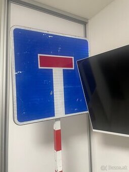 Dopravná značka slepá ulica