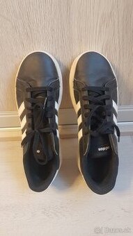 Predam detsku obuv Adidas