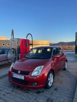 Predám Suzuki Swift 1,5 benzín automat