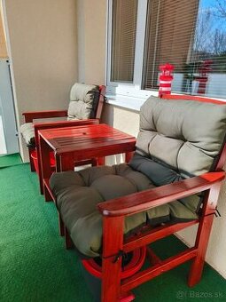 Drevené záhradné sedenie