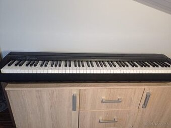 Piano yamaha P45
