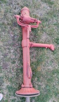 Retro liatinová pumpa