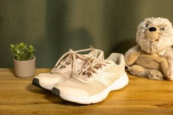 Bežecké topánky zn. Kalenji - veľ. 39