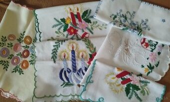 Ručne vyšívané obrusy.