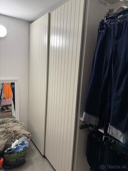 Dvere na skrinu ikea