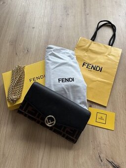 Fendi kabelka-peňaženka