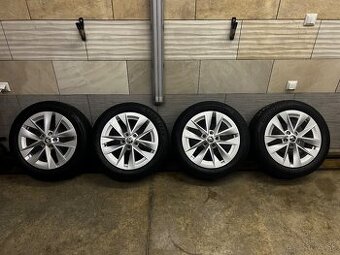 Hliníkové disky (elektróny) s pneu na Škoda Octavia