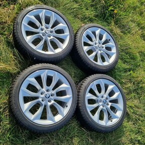 Crater Alu kola Karoq R19