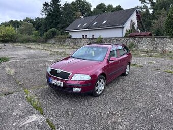Škoda Octavia 2 1.6 benzín Automat