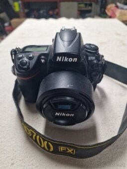 Telo Nikon D700