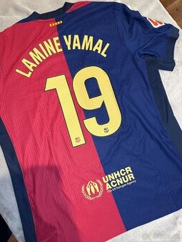 Limitovaný dres FC Barcelona x Travis Scott (Lamine Yamal)