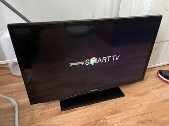 Predam televizor  SmartTV Samsung  32”