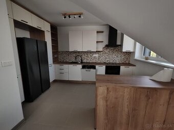 Na prenajom 5 izbovy byt vratane energii