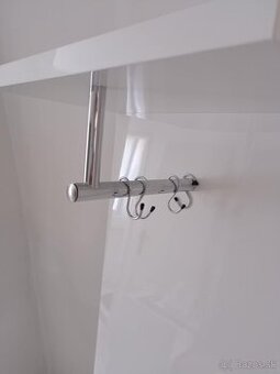 Vešiak, vešiakový panel, vešiaková stena