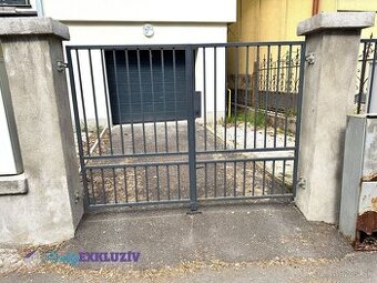 Lučenec- na prenájom garáž a parkovacie miesto v uzamknutom