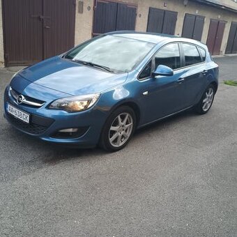 Opel Astra 1.4 turbo 103kw