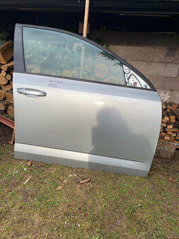 pravy prave predni dvere skoda octavia iii 3 stribrne stribr