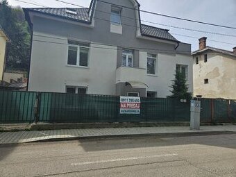 Budova Trenčianske Teplice 621 m2