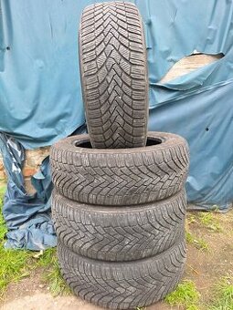 Ponúkame 4 zimné pneumatiky Continental Contact 205/55 R16