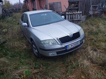 Predam náhradné diely Octavia 2