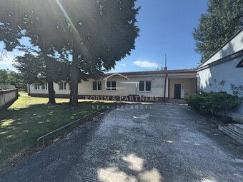 Podnikateľský objekt na predaj, Komárno