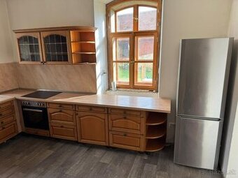 Krásná rustikální dubová linka se spotřebiči, 5447