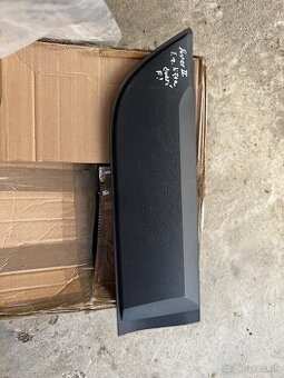 Duster II 17- lišta dveri P.predná , ľavá zadná cena za ks