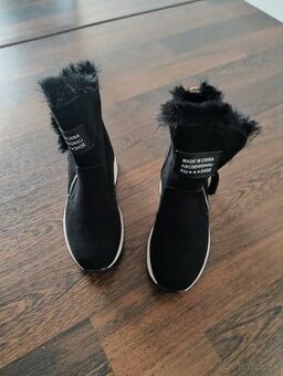 Dámske zimné čižmy 36