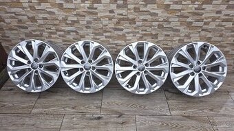 Predam orginal Audi elektrony 5x112 R17 et38 J7,5