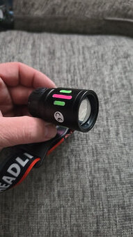 VÝKONNÁ LED ČELOVKA