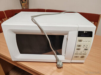 Mikrovlnka LG