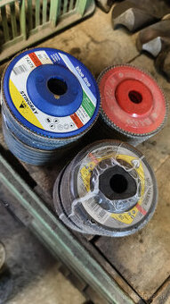 Lamelové brúsne kotúče