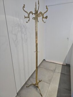 Mosadzny vešiak 180cm