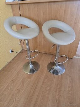 Barové stoličky