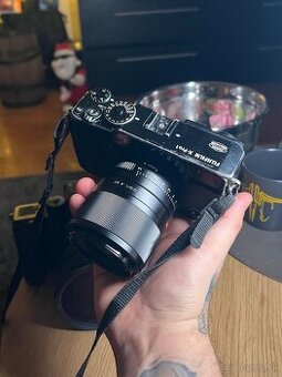 Fujifilm x-pro 1 + viltrox 33mm f1.4 + pocket dispo