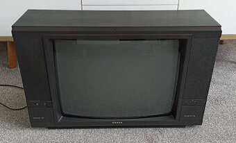 Starý retro televizor Tesla Color 441FS Orava