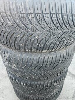 Predám 4ks celorocne pneumatiky Vector 225/45 r18