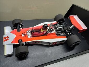 F1 MCLAREN FORD M23 1976 JAMES HUNT MINICHAMPS 1:18