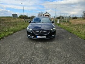 Opel Insignia 2.0 CDTI  AT8 - 1