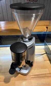Mlynec na kávu MAZZER LUIGI srl