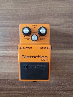 Gitarový efekt Boss DS-1